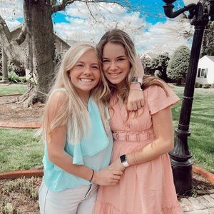 Meet your Posher, Christina